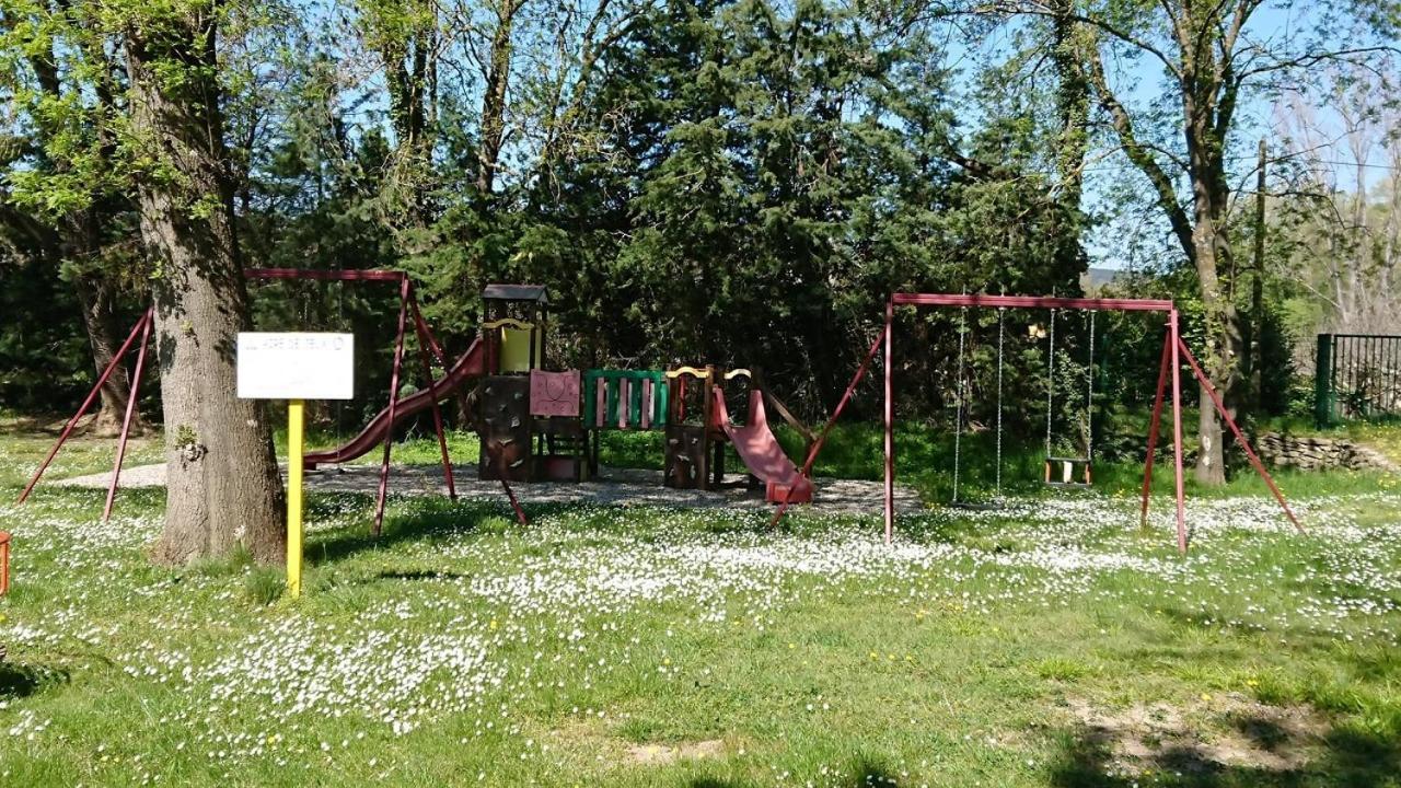 Camping Du Lion Bourg-Saint-Andéol Exterior photo
